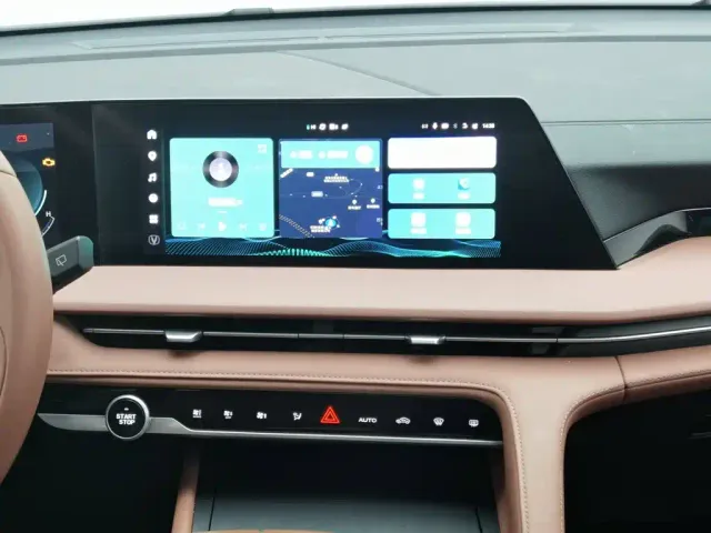 Changan CS75 Plus — Фото автомобиля 12