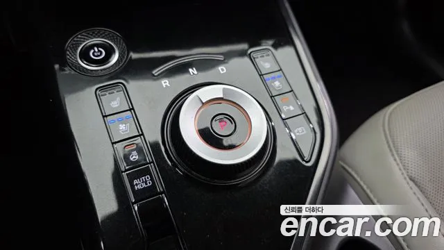 Kia Niro — Фото автомобиля 12