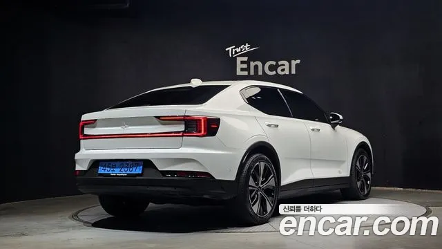 Polestar Polestar 2 — Фото автомобиля 2