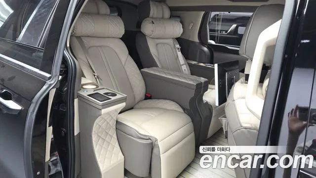 Kia Carnival Generation 4 — Фото автомобиля 16