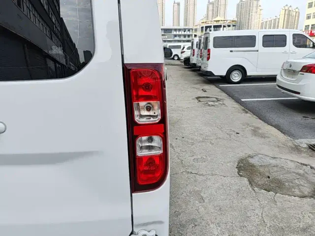 Wuling Yangguang — Фото автомобиля 7