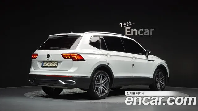 Volkswagen Tiguan — Фото автомобиля 2