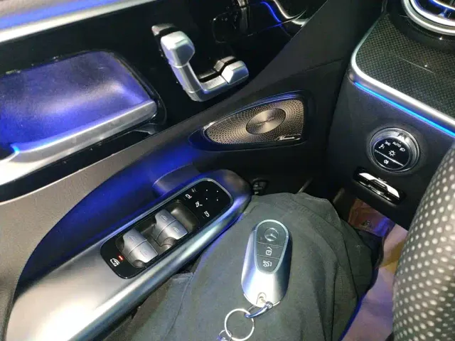 Mercedes-Benz C-Class — Фото автомобиля 8