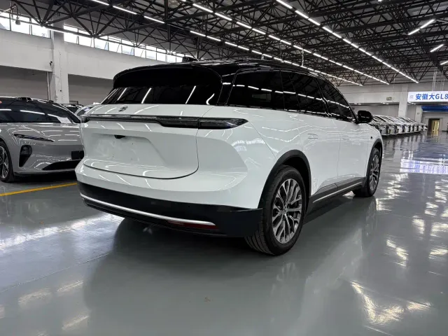 Nio ES6 — Фото автомобиля 12