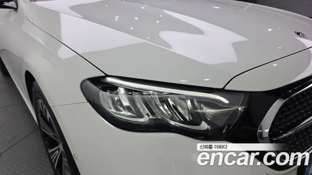 Mercedes-Benz E-Class W214 — Фото автомобиля 21