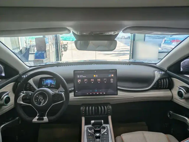 BYD Yuan PLUS — Фото автомобиля 15