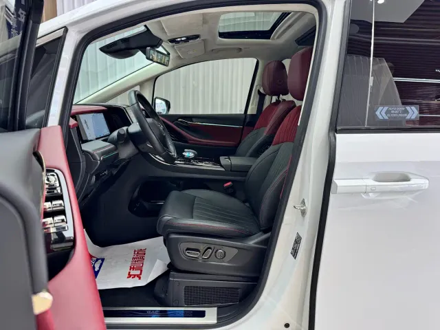 GAC Trumpchi E9 — Фото автомобиля 7