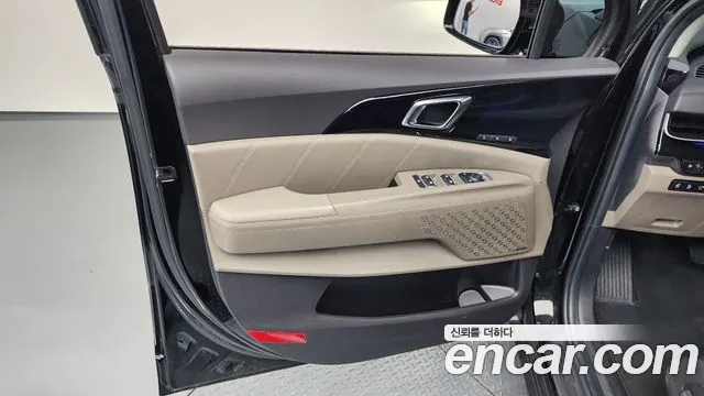 Kia Canival Новый Carnival 4 поколение Бензин 9 мест Signature — Фото автомобиля 16