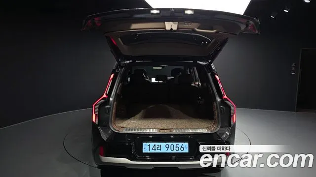 Kia EV9 — Фото автомобиля 20