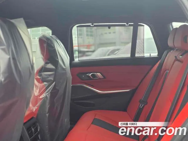 BMW M3 G80 — Фото автомобиля 10