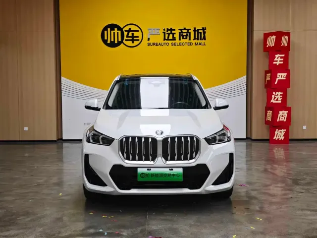 BMW BMW iX1 2023 eDrive25L M Sport Package — Фото автомобиля 2