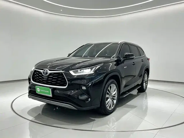 Фотография автомобиля — Toyota Highlander