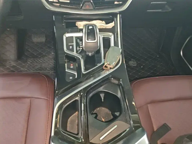 Geely Jia Ji 2022 1.8TD DCT Platinum Comfort — Фото автомобиля 13