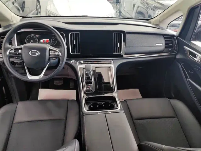 GAC Trumpchi M8 — Фото автомобиля 10