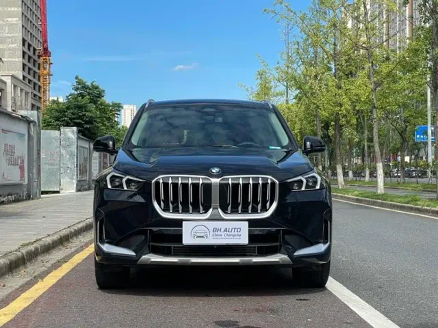 BMW X1 — Фото автомобиля 2