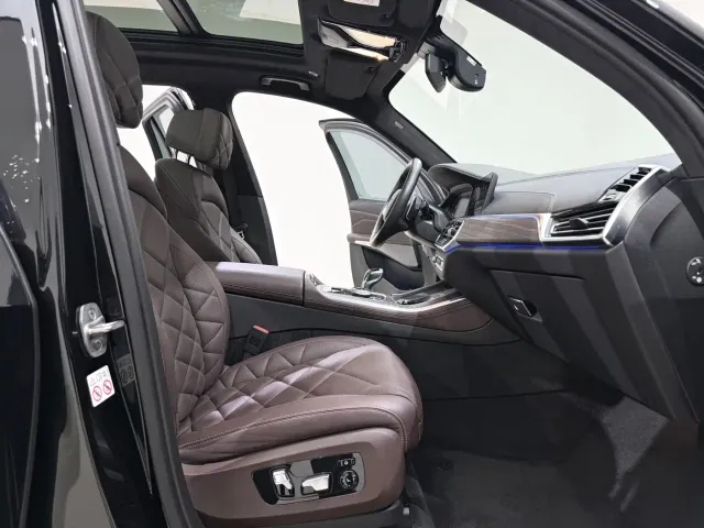 BMW X5 — Фото автомобиля 8