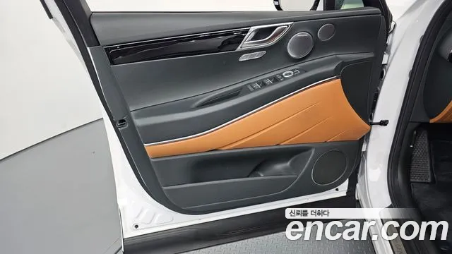 Genesis GV80 — Фото автомобиля 13