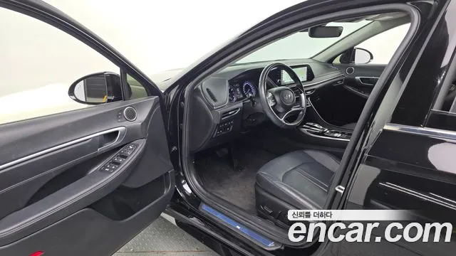Hyundai Sonata — Фото автомобиля 15