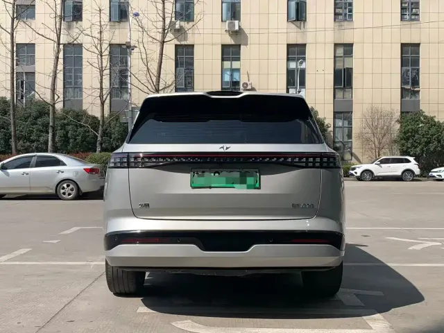 Dongfeng eπ 008 — Фото автомобиля 8