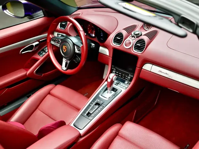 Porsche 718 — Фото автомобиля 10