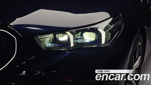 BMW 5-Series 5 серия (G60) 530i xDrive M Sport Pro Special Edition — Фото автомобиля 22