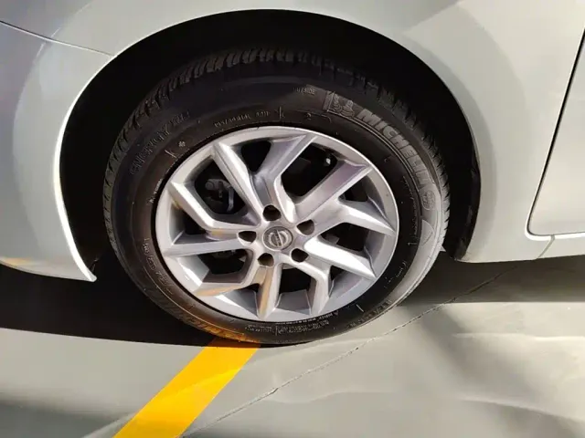 Nissan Tiida — Фото автомобиля 22