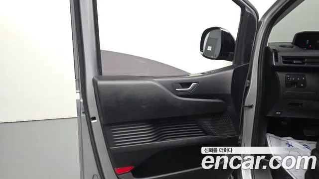 Hyundai Staria Staria Карго 5 мест — Фото автомобиля 23