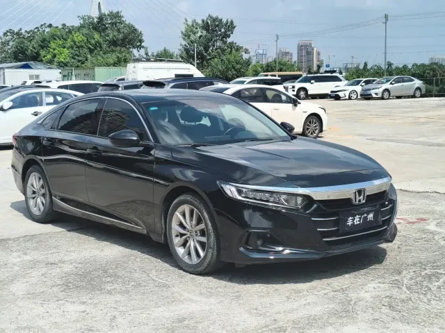 Honda Accord — Фото автомобиля 4