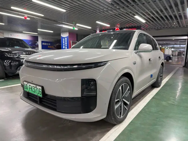 Фотография автомобиля — Li Auto L6