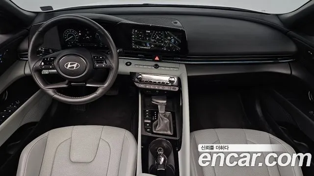 Hyundai Avante CN7 — Фото автомобиля 10