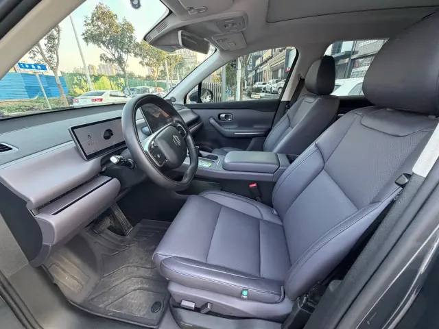 Leapmotor C10 — Фото автомобиля 4