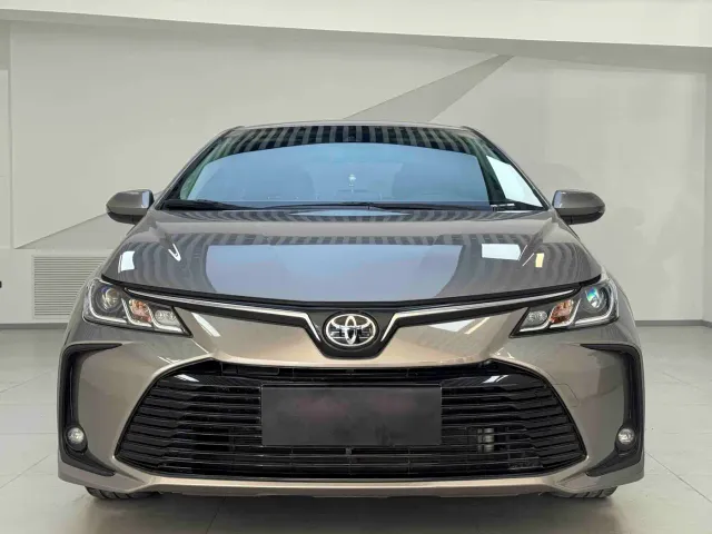 Toyota Corolla — Фото автомобиля 2