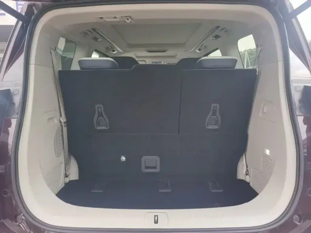 Maxus G90 — Фото автомобиля 18