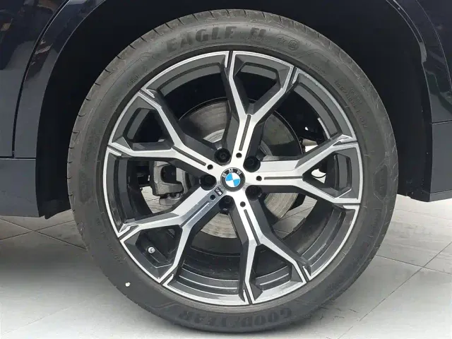 BMW X5 — Фото автомобиля 17