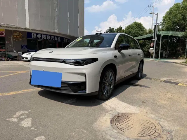 Leapmotor C10 — Фото автомобиля 2