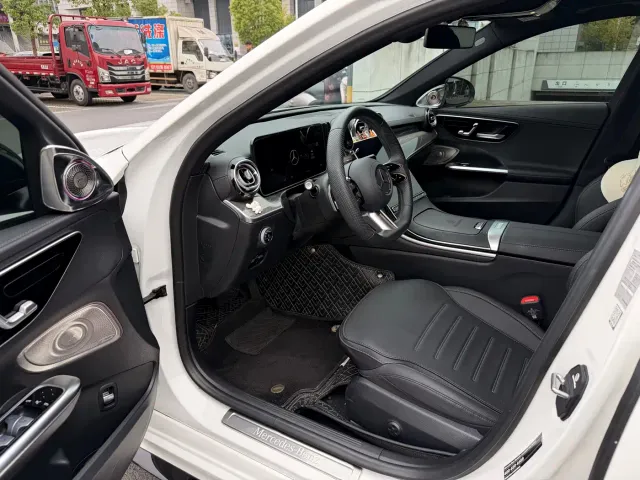 Mercedes-Benz C-Class — Фото автомобиля 6