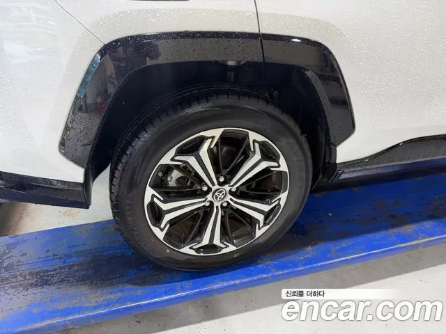 Toyota RAV4 — Фото автомобиля 17