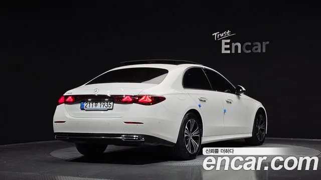 Mercedes-Benz E-Class W214 — Фото автомобиля 2