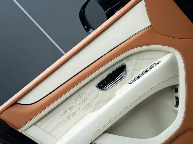 Bentley Bentayga — Фото автомобиля 8