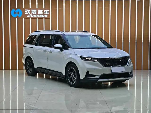 Kia Carnival — Фото автомобиля 3