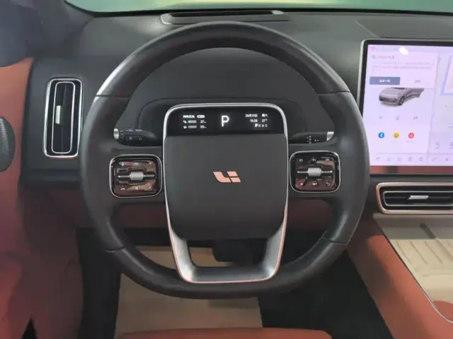 Li Auto L8 — Фото автомобиля 15