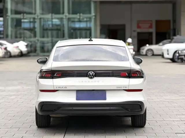 Volkswagen Lamando — Фото автомобиля 6