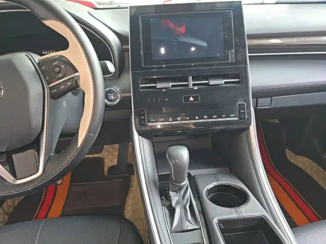 Toyota Avalon — Фото автомобиля 12