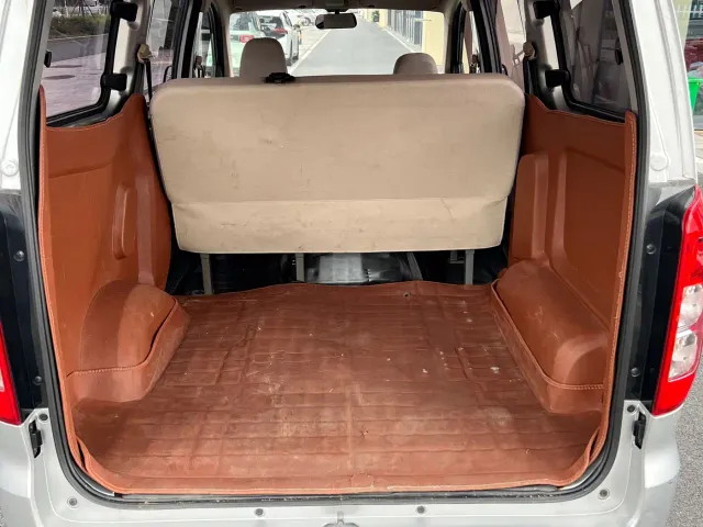 Wuling Hongguang V — Фото автомобиля 15