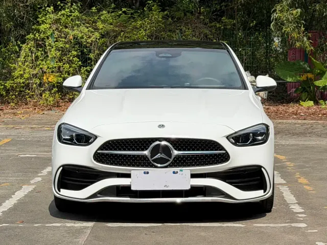 Mercedes-Benz C-Class — Фото автомобиля 2