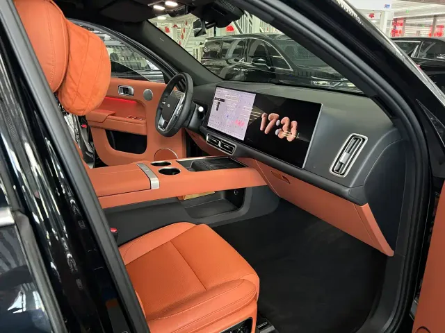 Li Auto L9 — Фото автомобиля 5