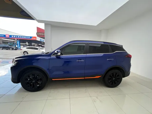 Geely Boyue — Фото автомобиля 3