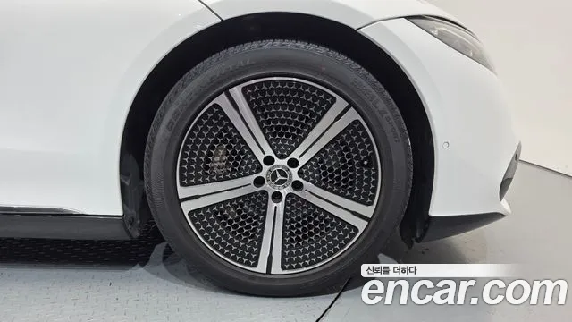 Mercedes-Benz EQS — Фото автомобиля 5