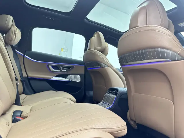 Mercedes-Benz E-Class — Фото автомобиля 14