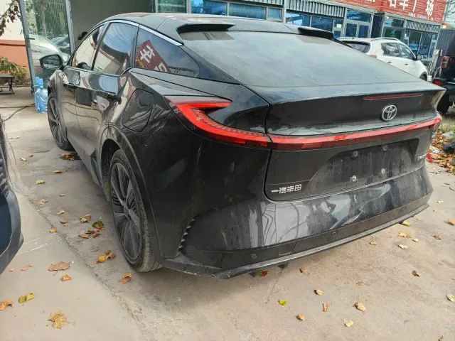 Toyota bZ5 — Фото автомобиля 6